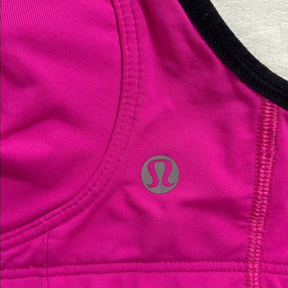 Lululemon Ta Ta Tamer II (C-DD cup)
Paris Perfection - Picture 10 of 10